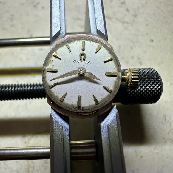 Vintage Omega Watch Movement - Picture 1 of 3